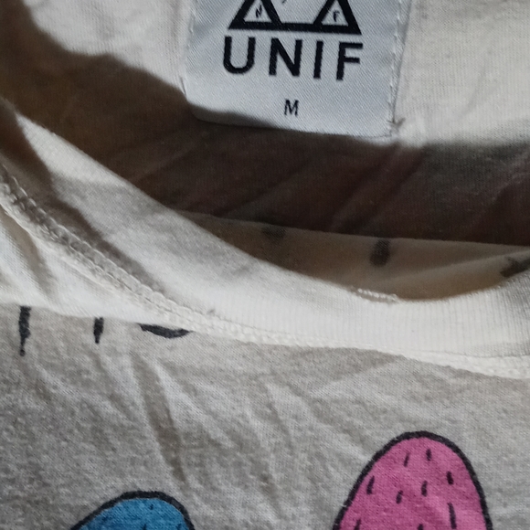 Unif - Picture 2 of 2